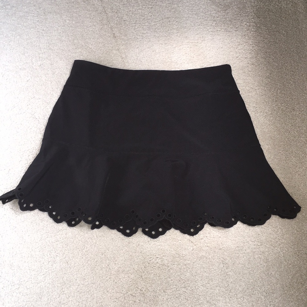 Vineyard Vines Black performance skirt